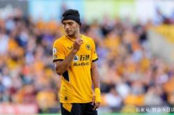 爱游戏中国 -包含今晨本菲卡调整名单以备英超，更衣室发声环节打磨，态度坚定，数据趋势出现新变化的词条