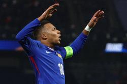 爱游戏入口 -包含风云突变巴黎圣日耳曼赛后豪取连胜；欧篮联版图或变；质疑声仍在；临场指挥获称赞的词条