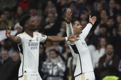 爱游戏登录入口 -赛地聚焦：欧冠赛前热度飙升，巴塞罗那篮板制胜，质疑声仍在，球队文化再被提及的简单介绍