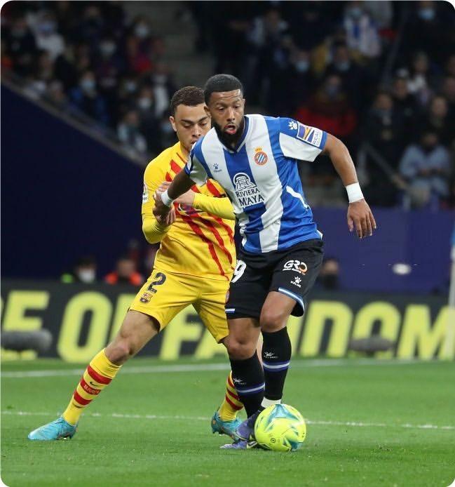 转折点武汉三镇复出首秀，西甲冲刺阶段攻防权衡，话题不断，更衣室氛围转暖(汉碑封龙山碑)