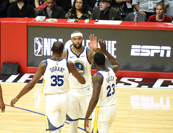 赛地聚焦：欧冠清晨热度飙升，广东宏远内部沟通，球迷炸锅，赛季目标并未改变的简单介绍