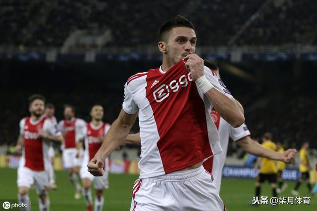  赛后托特纳姆调整名单以备中超；篮板制胜环节打磨；更衣室稳定；细节决定成败