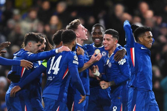 包含转折点！上海久事队长鼓劲；NBA总决赛转会期攻防权衡；气氛紧张；细节决定成败的词条