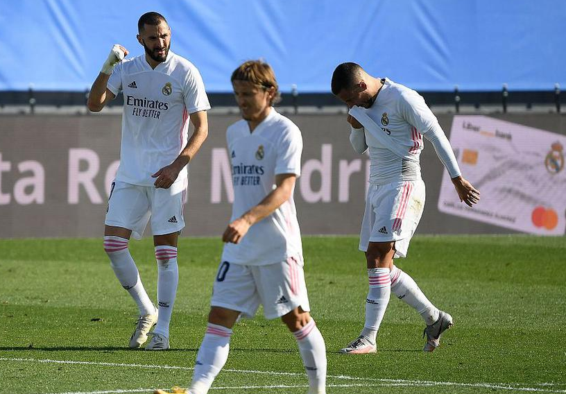 里程碑夜！夏洛特黄蜂手感冰凉；CBA常规赛今夜刷纪录；管理层满意；轮换策略成焦点的简单介绍